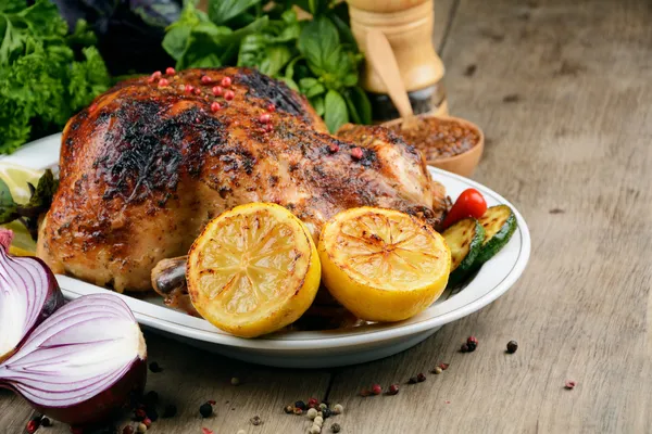 fırında lezzetli sıcak tavuk