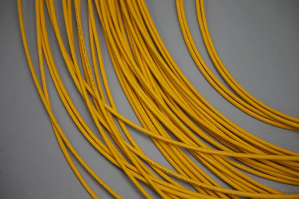 Línea de cable y telecomunicaciones —  Fotos de Stock