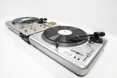 pikap ve DJ pikap