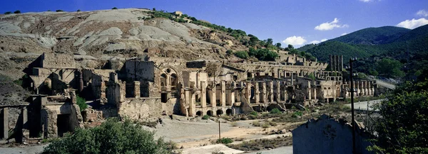 terk edilmiş bir madende