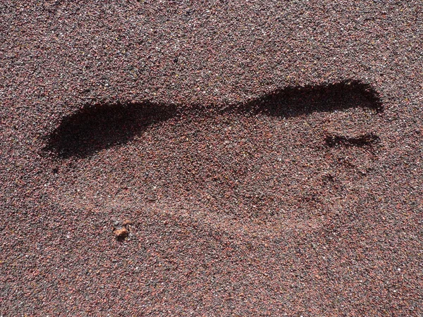 ayak izi siyah kum