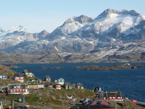 Vista de tasiilaq Fotos De Stock Sin Royalties Gratis