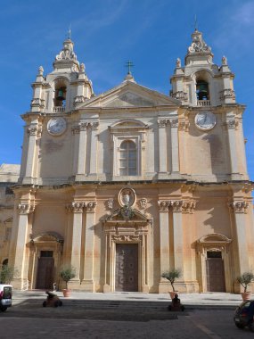 gozo kilisede