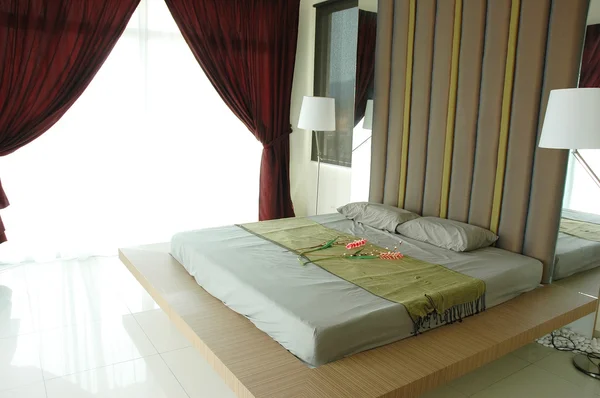 Quarto de cama moderno design de interiores — Fotografia de Stock