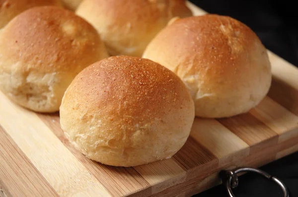 taze pişmiş ekmek topuz