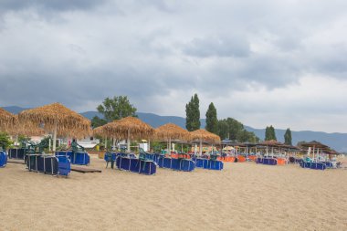 Yağmurdan önce