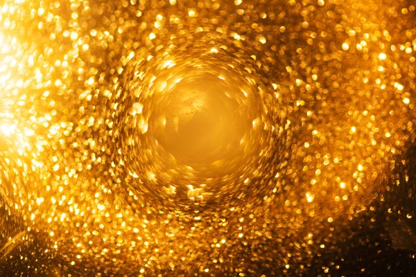 Abstrakcyjne Świąteczne Tło Złotymi Żółtymi Światłami Brak Ostrości Nieostre Światła — Zdjęcie stockowe