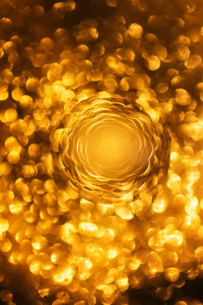 Абстрактний Святковий Фон Золотими Жовтими Вогнями Фокусовані Розмиті Вогні — стокове фото