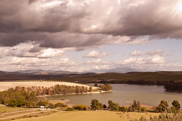 Lago e céu — Fotografia de Stock