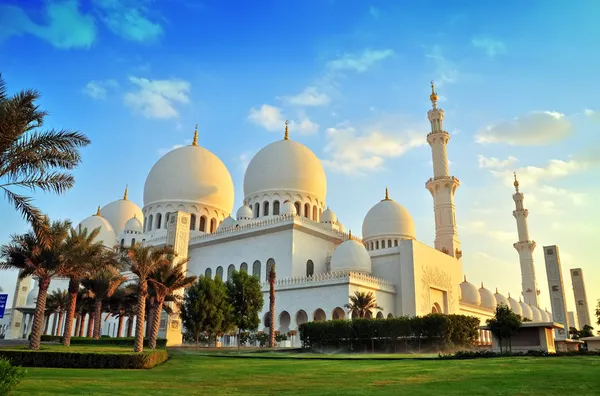 Mezquita Sheikh Zayed, Abu Dhabi, Emiratos Árabes Unidos, Oriente Medio — Foto de Stock