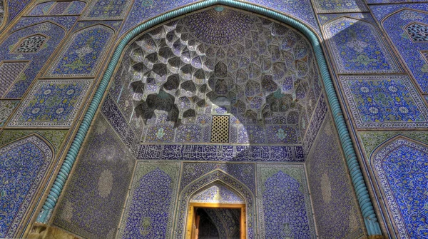 Eintritt in die Moschee — Stockfoto