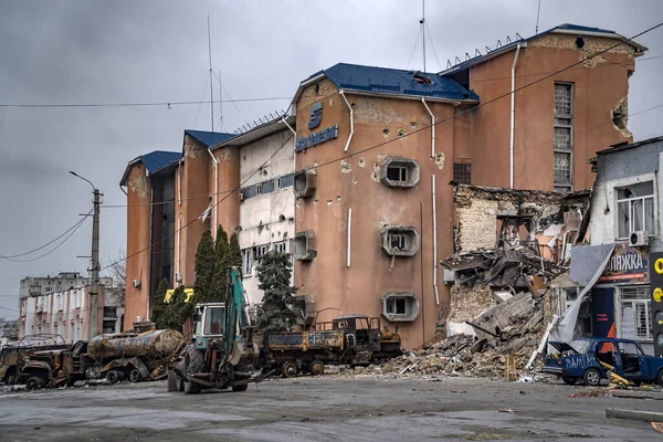 Borodyanka Kyjevsko Ukrajina Dubna2022 Město Bombardování Civilní Budovy Spálená Auta — Stock fotografie