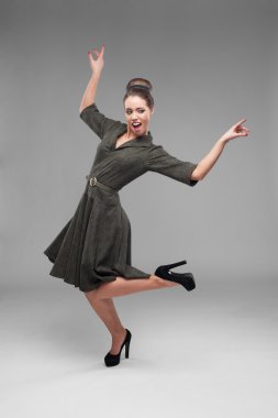 neşeli dans retro kız