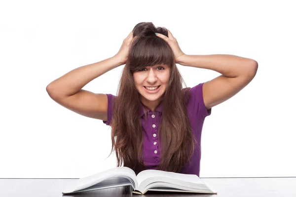 Дівчина має стрес від читання — стокове фото