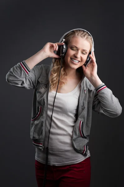 Casual music girl — Stock Photo, Image