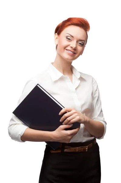 Joven mujer de negocios sonriente sosteniendo diario —  Fotos de Stock