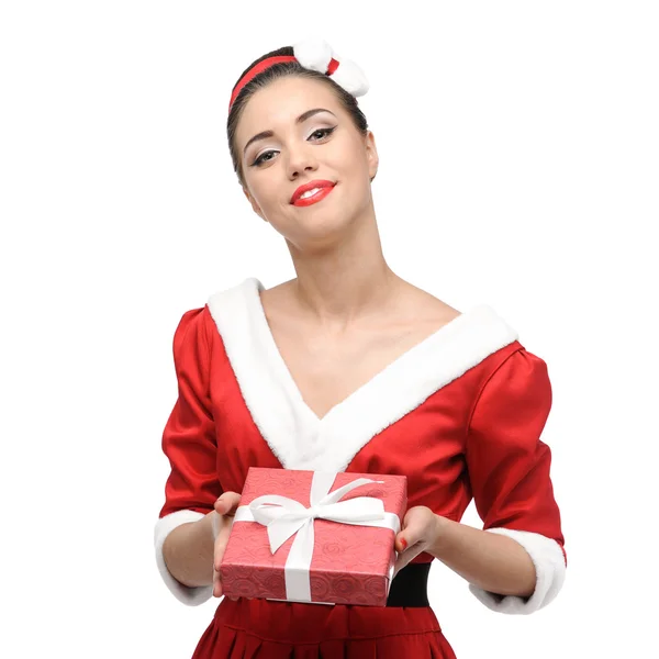 Allegro ragazza retrò tenendo regalo di Natale — Foto Stock