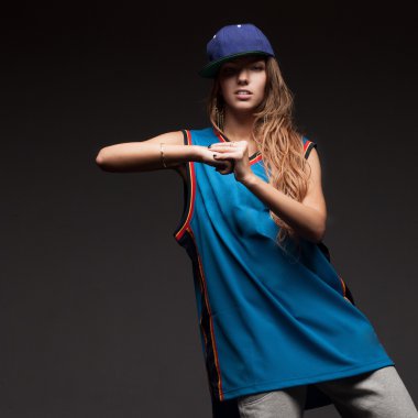 Kız hip-hop dansçısı