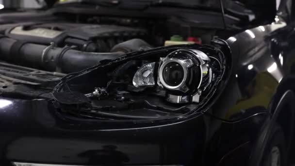 Stolenes Frontlykter Repareres Frontlys Uten Glass Auto Elektriker – stockvideo