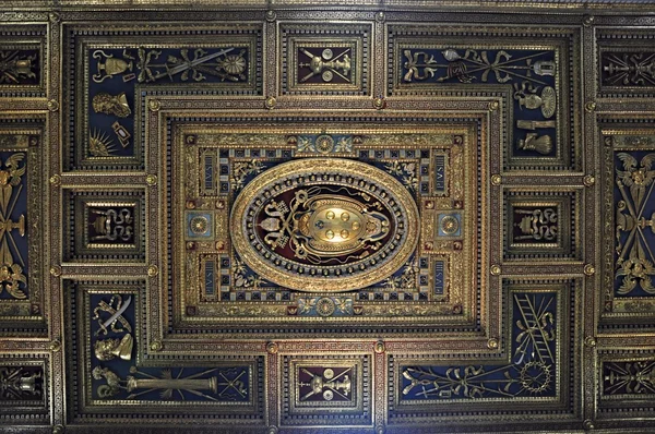 Itália mais velho emblema do Vaticano no museu do Vaticano — Fotografia de Stock