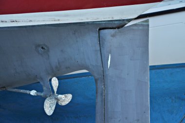 A gray sailboat propeller clipart