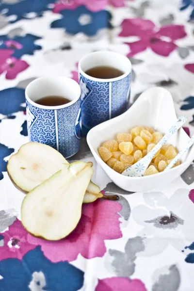 Pears and tea — Stock Photo, Image