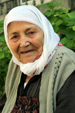 Müslüman yaşlı kadınlar