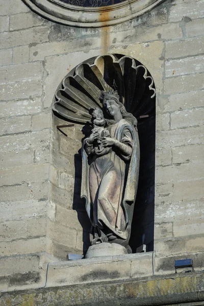 Maria Cristo Bambino Sulla Facciata Della Chiesa Bernardina Monastero Oggi — Foto Stock