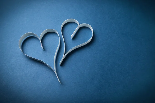 Twee papier harten valentijn — Stockfoto