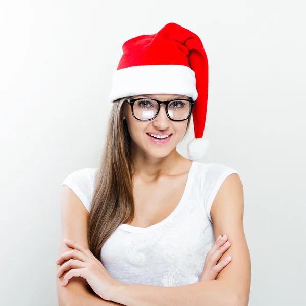 クリスマス サンタ帽子の女性の肖像画. — ストック写真