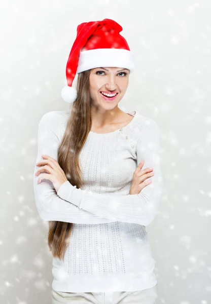 Natal Santa chapéu mulher retrato - Sorrindo menina feliz — Fotografia de Stock