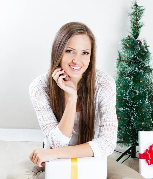 Woman with christmas gifts — Stock Photo, Image