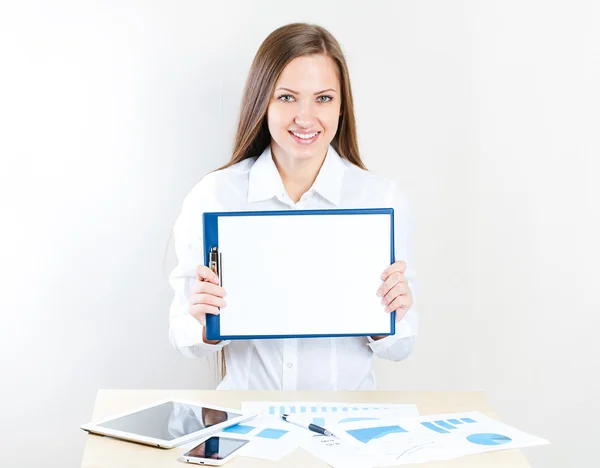 Kobieta biznesu z folderem — Zdjęcie stockowe