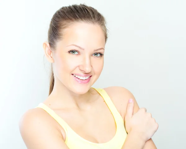 Retrato de mujer de estilo casual joven — Foto de Stock