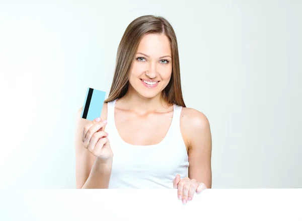 Mujer con tarjeta de crédito —  Fotos de Stock