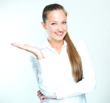 gülümseyen ve başarılı iş kadını