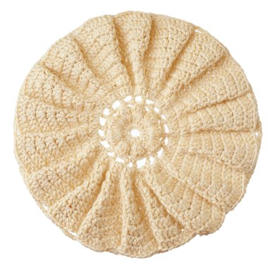 yuvarlak motif üzerine beyaz izole el işi tığ işi