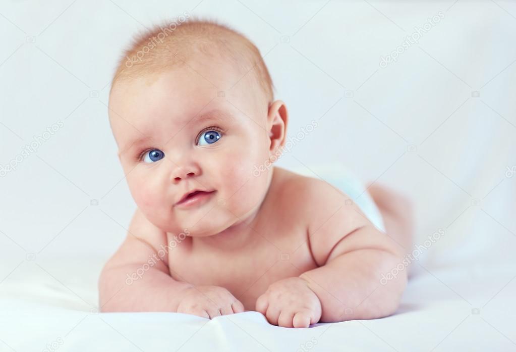Portrait De Bebe Mignon Trois Mois Image Libre De Droit Par Olesiabilkei C Portrait De Bebe Mignon Trois Mois Image Libre De Droit Par Olesiabilkei C