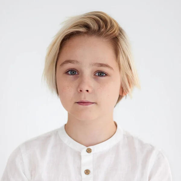 Плечовий Портрет Одинадцятирічного Хлопчика — стокове фото