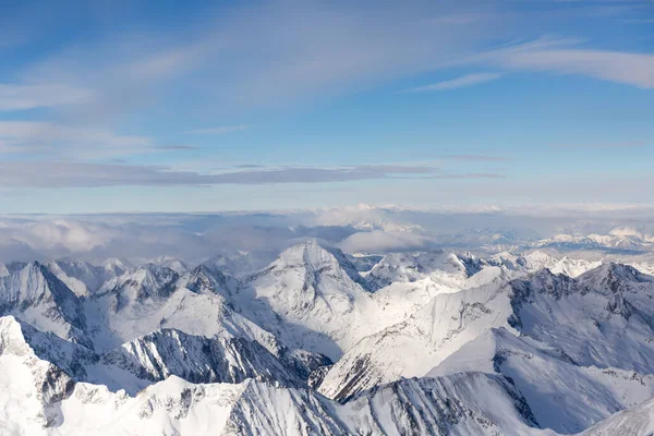 高い山の風景。オーストリアアルプスのパノラマ上から — ストック写真