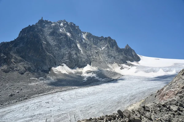 在冰川上的登山者 — 图库照片