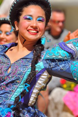 Peruvian Dancing