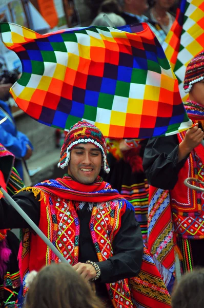 Peruanska dansgrupp — Stockfoto