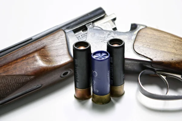 Jachtgeweer en munitie — Stockfoto