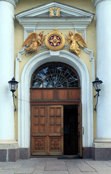 Войти в княжеский Владимирский собор. Санкт-Петербург, Россия
.