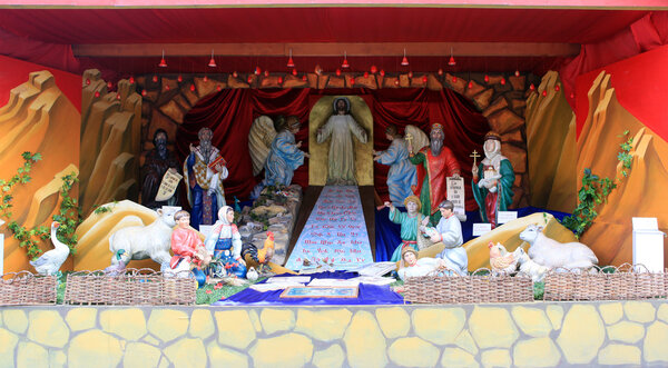 Памятник "Просвещение" освящен в Княжеском Владимирском соборе в Санкт-Петербурге. Россия
.