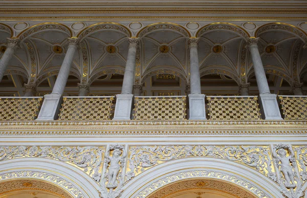 圣彼得堡冬宫博物馆的内部。俄罗斯圣彼得堡. — 图库照片
