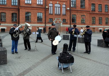 sokak müzisyenleri, st. petersburg, Rusya Federasyonu.