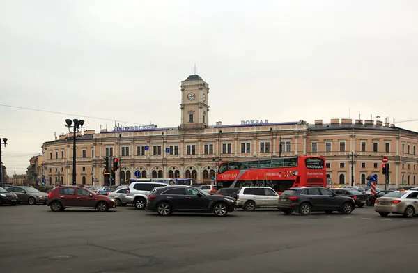 A Praça da Revolta e a estação de Moscovo. São Petersburgo, Rússia . — Fotografia de Stock