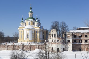 Totma, Vologda Bölgesi, Rusya. Kutsal Sumorin Manastırı ve Yükseliş Kilisesi